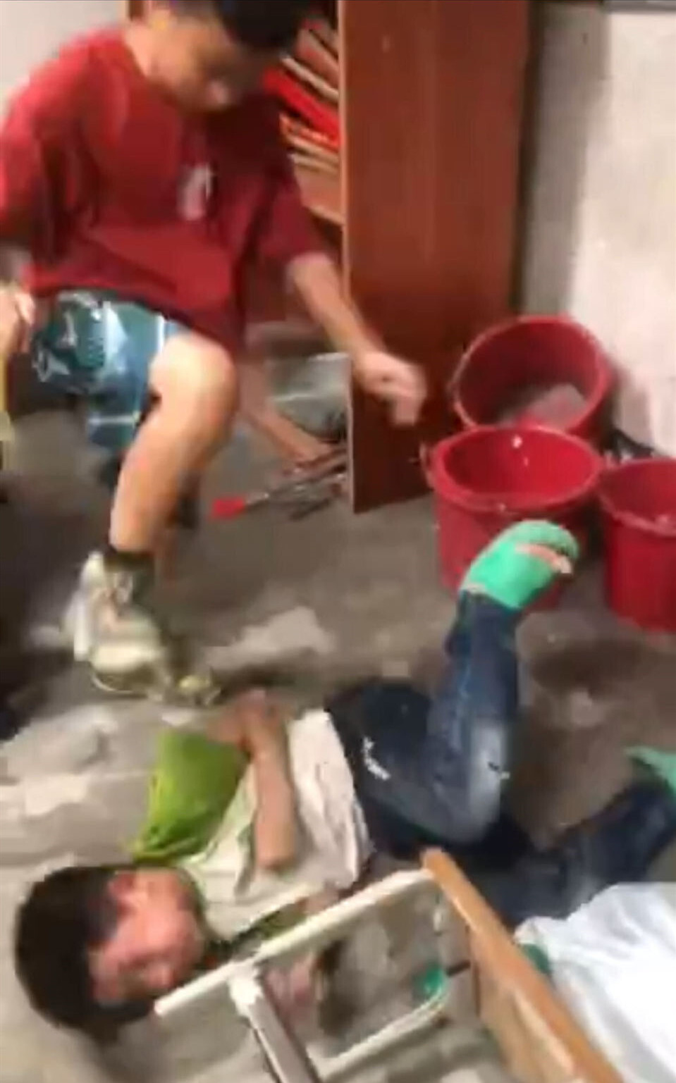 拳打脚踢苹果版(拳打脚踢 下载)-第2张图片-有道翻译官网